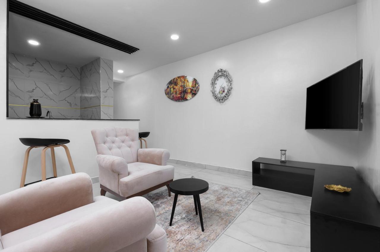 אבוג'ה Bkt Cribs - Apartments & Suites מראה חיצוני תמונה